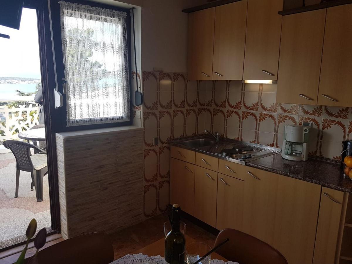 Apartments Marija Nada Malinska Bagian luar foto