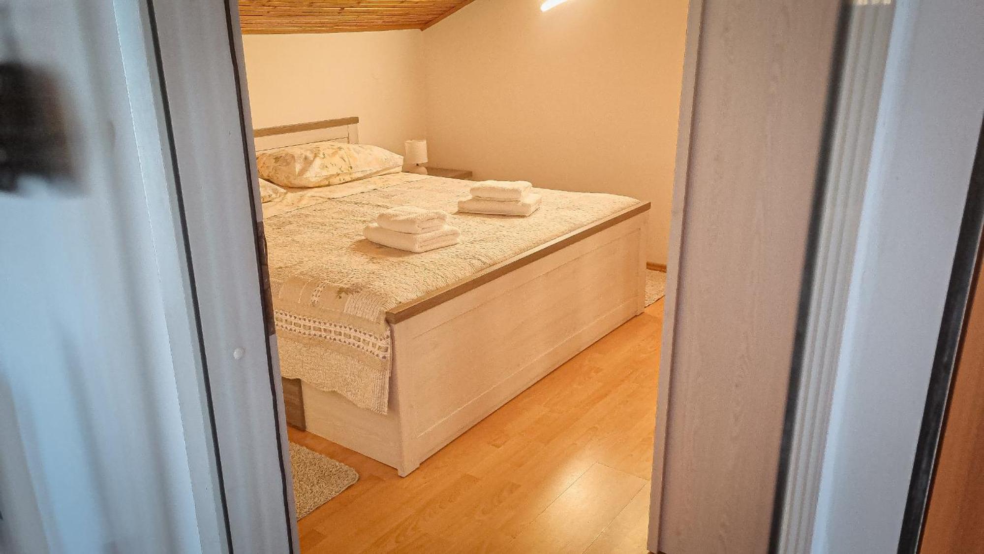 Apartments Marija Nada Malinska Bagian luar foto